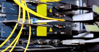 Заказать монтаж сетей в Березниках. Обслуживание ПК, ремонт от 311 руб